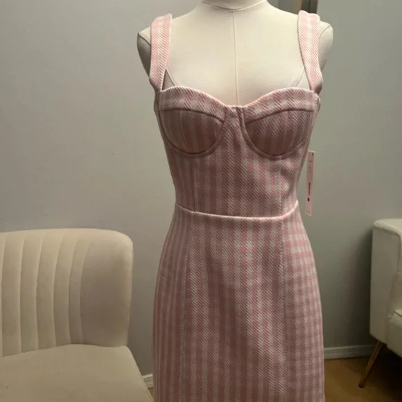 Barbie x Aqua Bloomingdale’s Exclusive Dress Set - Picture 4 of 10